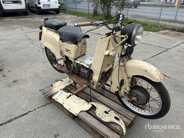 Moto Guzzi Classic Bike - Motocicleta: foto 1 Moto Guzzi Classic Bike - Motocicleta: foto 1