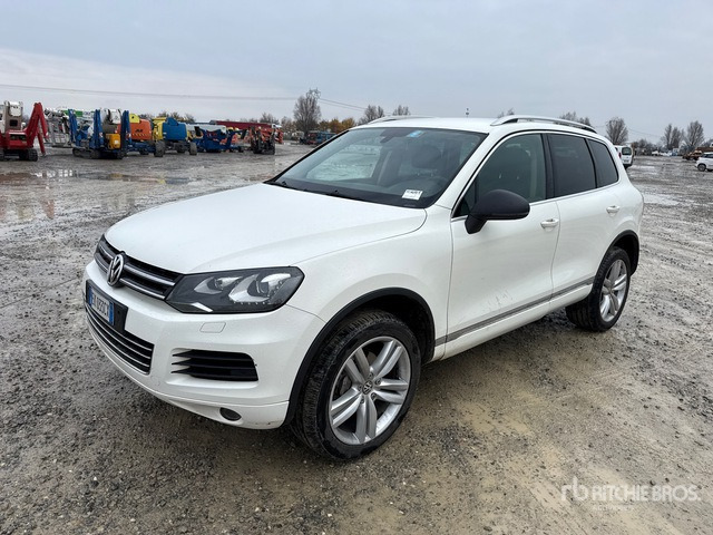Volkswagen Touareg SUV - SUV/ Todoterreno: foto 1 Volkswagen Touareg SUV - SUV/ Todoterreno: foto 1