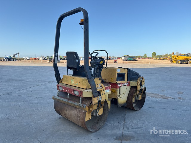 1995 Dynapac CC142 Compacteur Vibrant Tandem (Inop ... Double Drum Roller - Apisonadora de asfalto: foto 4 1995 Dynapac CC142 Compacteur Vibrant Tandem (Inop ... Double Drum Roller - Apisonadora de asfalto: foto 4