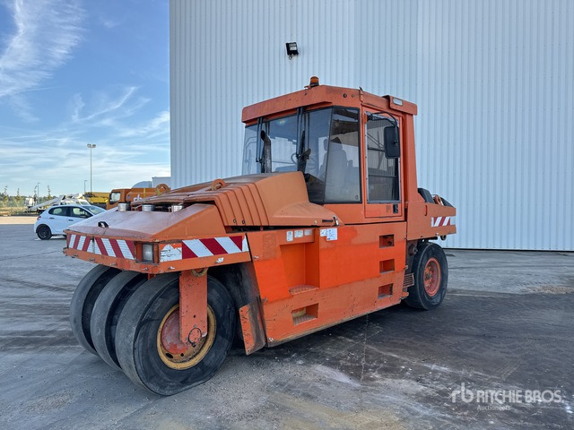 2001 Cat PS-300B 7 Wheel Compacteur Pneumatique ... Pneumatic Roller - Rodillo de neumáticos: foto 1 2001 Cat PS-300B 7 Wheel Compacteur Pneumatique ... Pneumatic Roller - Rodillo de neumáticos: foto 1