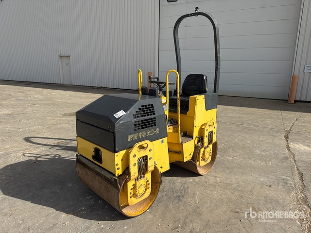 2003 Bomag BW90AD2 Compacteur Vibrant Tandem Double Drum Roller - Apisonadora de asfalto: foto 2 2003 Bomag BW90AD2 Compacteur Vibrant Tandem Double Drum Roller - Apisonadora de asfalto: foto 2