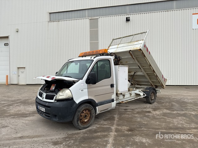 2006 Renault Master dCi 120 2014 HMF 152T2 12V 830 kg on 4x ... Dump Truck with Crane - Camión volquete: foto 2 2006 Renault Master dCi 120 2014 HMF 152T2 12V 830 kg on 4x ... Dump Truck with Crane - Camión volquete: foto 2