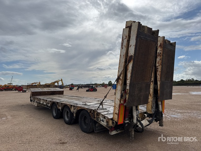 2007 Castera SRPE 53 Tri/A Semi-Remorque Porte-Engin ... Lowboy Trailer - Semirremolque góndola rebajadas: foto 4 2007 Castera SRPE 53 Tri/A Semi-Remorque Porte-Engin ... Lowboy Trailer - Semirremolque góndola rebajadas: foto 4