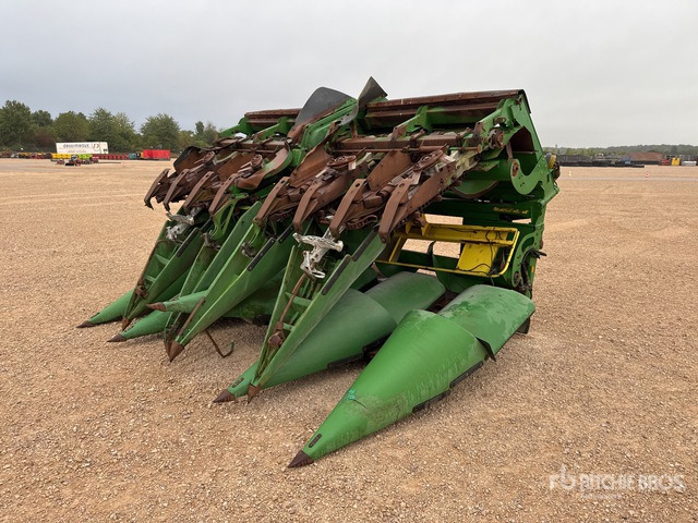 2008 John Deere 194-608CF-JD Cueilleur A Mais 8 Rangs 8 Row Corn Combine Harvester - Cabezal de maíz: foto 4 2008 John Deere 194-608CF-JD Cueilleur A Mais 8 Rangs 8 Row Corn Combine Harvester - Cabezal de maíz: foto 4