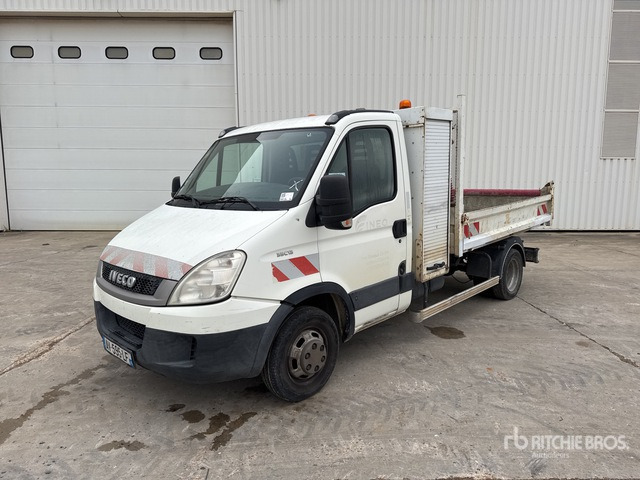 2010 Iveco 35C13 Camion Benne Dump Truck: Light Duty - Furgoneta basculante: foto 1 2010 Iveco 35C13 Camion Benne Dump Truck: Light Duty - Furgoneta basculante: foto 1