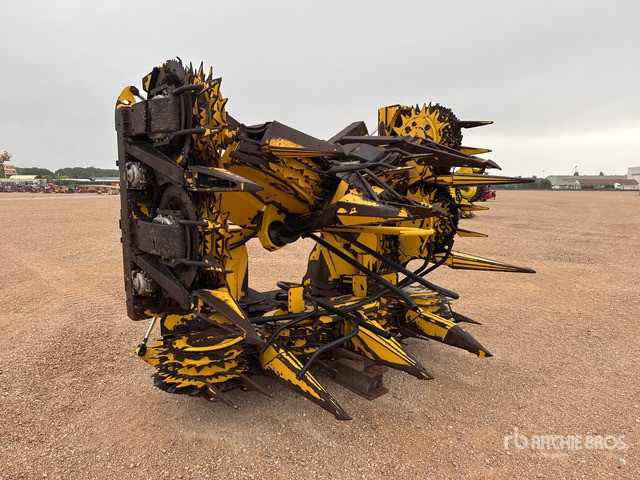 2010 New Holland FI470 Bec A Mais 10 Rangs 10 Row Corn Forage Harvester Header - Cabezal de maíz: foto 2 2010 New Holland FI470 Bec A Mais 10 Rangs 10 Row Corn Forage Harvester Header - Cabezal de maíz: foto 2