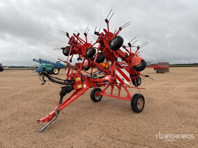 2011 Kuhn GF8702T 8.7 m 3-Point 8 Rotor Faneuse Hay Tedder - Henificadora: foto 1 2011 Kuhn GF8702T 8.7 m 3-Point 8 Rotor Faneuse Hay Tedder - Henificadora: foto 1