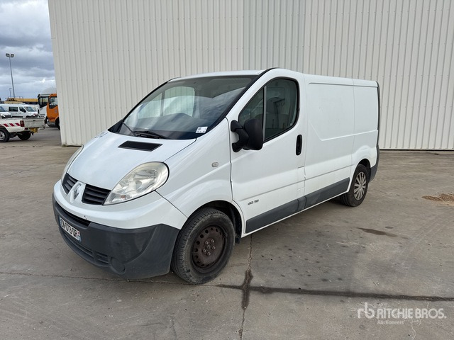2012 Renault Trafic dCi115 Vehicule Utilitaire Cargo Van - Furgoneta pequeña: foto 1 2012 Renault Trafic dCi115 Vehicule Utilitaire Cargo Van - Furgoneta pequeña: foto 1