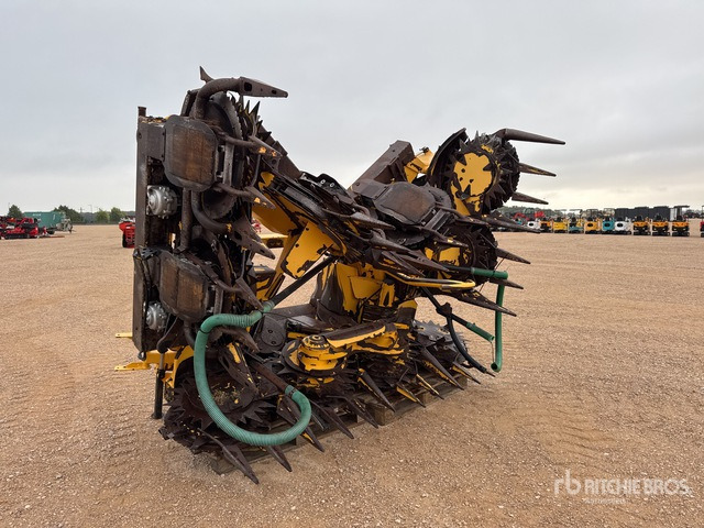 2014 New Holland 750SFIE Bec A Mais 10 Rangs 10 Row Corn Forage Harvester Header - Cabezal de maíz: foto 2 2014 New Holland 750SFIE Bec A Mais 10 Rangs 10 Row Corn Forage Harvester Header - Cabezal de maíz: foto 2