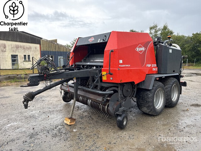 2015 Kuhn FBP 2135 MKII PowerTrack Enrubanneuse T/A Combination Baler Wrapper - Rotoempacadora, Encintadora de pacas: foto 2 2015 Kuhn FBP 2135 MKII PowerTrack Enrubanneuse T/A Combination Baler Wrapper - Rotoempacadora, Encintadora de pacas: foto 2