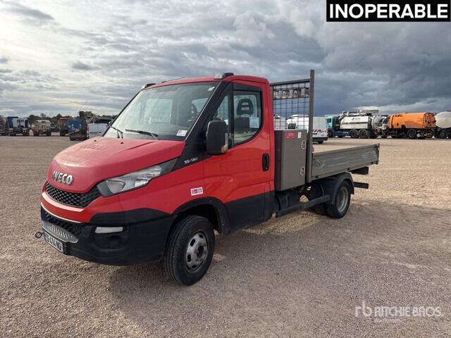 2016 Iveco 35-130 4x2 Camion Benne (Inoperable) Dump Truck: Light Duty - Furgoneta basculante: foto 1 2016 Iveco 35-130 4x2 Camion Benne (Inoperable) Dump Truck: Light Duty - Furgoneta basculante: foto 1