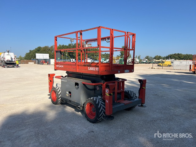 2019 Skyjack SJ6832RT 4x4 Nacelle Ciseaux Scissor Lift - Plataforma de tijeras: foto 2 2019 Skyjack SJ6832RT 4x4 Nacelle Ciseaux Scissor Lift - Plataforma de tijeras: foto 2