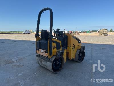 JCB VMT260-120 Compacteur Vibrant Tandem - Apisonadora de asfalto: foto 3 JCB VMT260-120 Compacteur Vibrant Tandem - Apisonadora de asfalto: foto 3