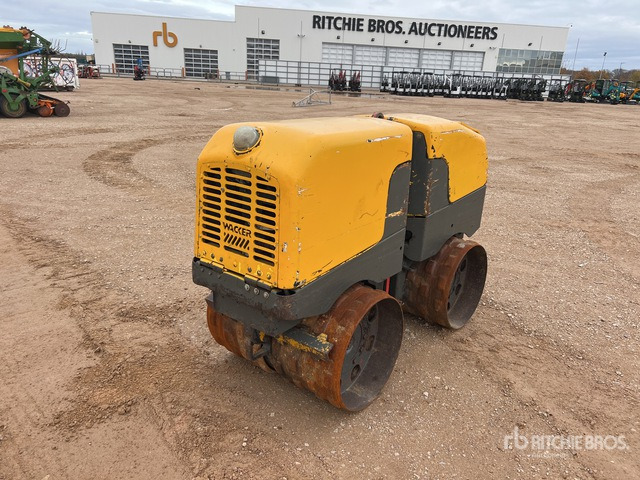 Wacker Neuson Walk Behind Roller - Mini compactadora: foto 1 Wacker Neuson Walk Behind Roller - Mini compactadora: foto 1