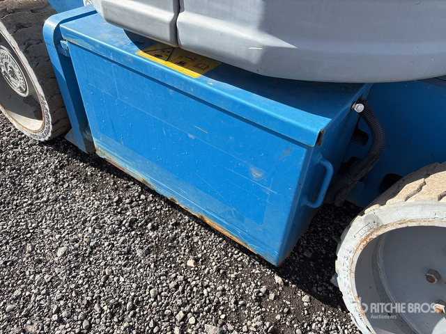 2013 Genie GZ30/20NR 2WD Electric Articulating Boom Lift - Plataforma articulada: foto 5 2013 Genie GZ30/20NR 2WD Electric Articulating Boom Lift - Plataforma articulada: foto 5