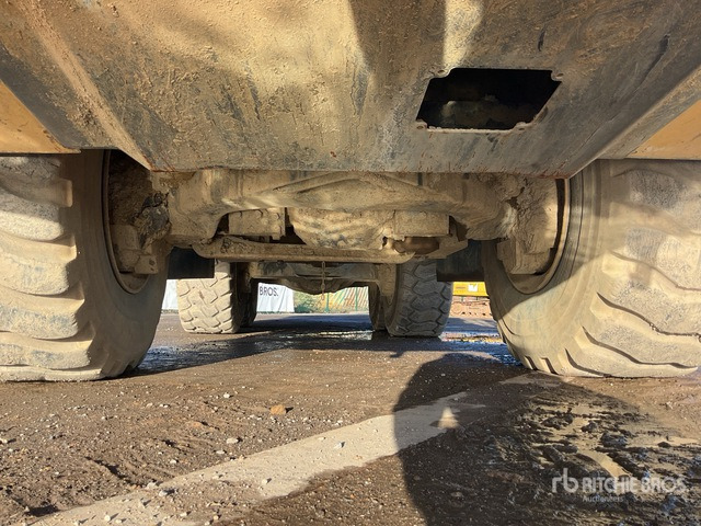 2013 Komatsu HM300-3 Articulated Dump Truck - Dúmper articulado: foto 5 2013 Komatsu HM300-3 Articulated Dump Truck - Dúmper articulado: foto 5