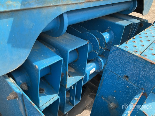 2014 Genie GS2669RT 4x4 Diesel Scissor Lift - Plataforma de tijeras: foto 5 2014 Genie GS2669RT 4x4 Diesel Scissor Lift - Plataforma de tijeras: foto 5