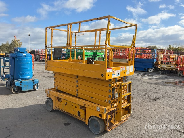 2014 Haulotte Compact 14 Electric Scissor Lift - Plataforma de tijeras: foto 4 2014 Haulotte Compact 14 Electric Scissor Lift - Plataforma de tijeras: foto 4