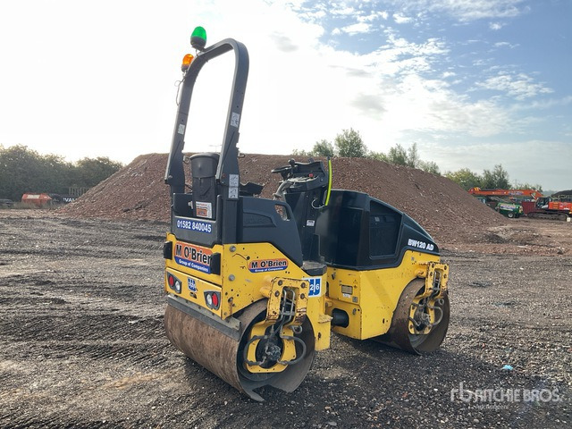 2015 Bomag 120AD-5 Double Drum Roller - Rodillo: foto 3 2015 Bomag 120AD-5 Double Drum Roller - Rodillo: foto 3