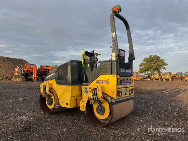 2015 Bomag 120AD-5 Double Drum Roller - Rodillo: foto 4 2015 Bomag 120AD-5 Double Drum Roller - Rodillo: foto 4