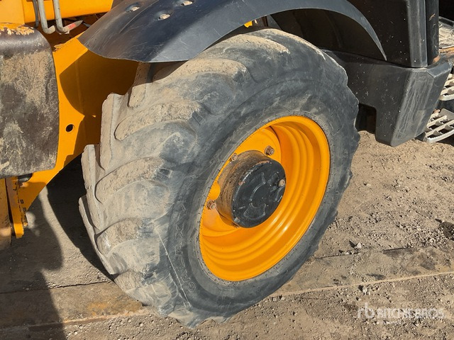 Manipulador telescópico 2015 JCB 535-125 2015 JCB 535-125 Telehandler Telehandler: foto 6