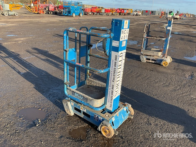 2015 Power Tower Peco Vertical Mast Lift - Plataforma de mástil vertical: foto 3 2015 Power Tower Peco Vertical Mast Lift - Plataforma de mástil vertical: foto 3