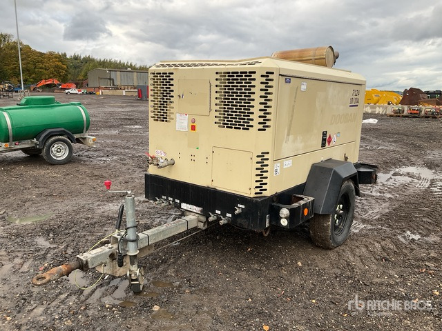 2017 Doosan 7/124-10/104 Mobile Air Compressor - Compresor de aire: foto 1 2017 Doosan 7/124-10/104 Mobile Air Compressor - Compresor de aire: foto 1