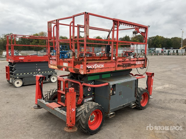 2017 Skyjack SJ6832 RT 4x4 Diesel Scissor Lift - Plataforma de tijeras: foto 3 2017 Skyjack SJ6832 RT 4x4 Diesel Scissor Lift - Plataforma de tijeras: foto 3