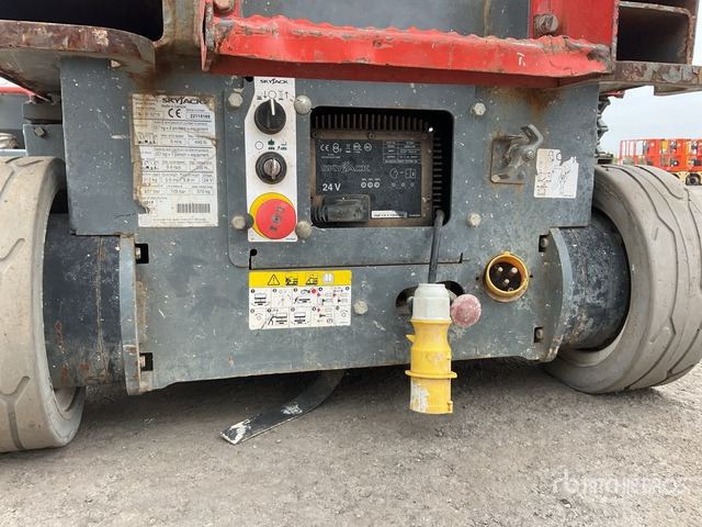 2017 Skyjack SJIII3219 2017 Skyjack SJlll3219 Scissor Lift Scissor Lift - Plataforma de tijeras: foto 5 2017 Skyjack SJIII3219 2017 Skyjack SJlll3219 Scissor Lift Scissor Lift - Plataforma de tijeras: foto 5