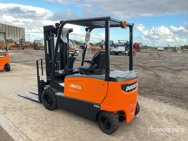 2023 Doosan B30X-7 PLUS 3000 kg (Unused) Electric Forklift - Carretilla elevadora eléctrica: foto 4 2023 Doosan B30X-7 PLUS 3000 kg (Unused) Electric Forklift - Carretilla elevadora eléctrica: foto 4