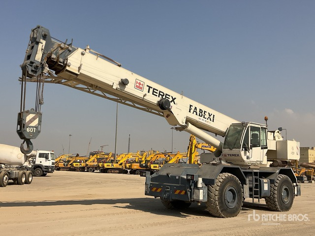 2011 Terex A600-1 60 ton 4x4x4 Rough Terrain Crane - Grúa para terrenos difíciles: foto 2 2011 Terex A600-1 60 ton 4x4x4 Rough Terrain Crane - Grúa para terrenos difíciles: foto 2