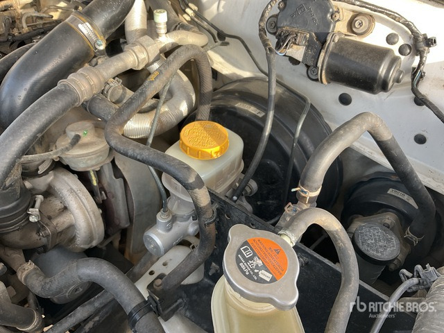 2013 Nissan Patrol GL 4x4 SUV - SUV/ Todoterreno: foto 4 2013 Nissan Patrol GL 4x4 SUV - SUV/ Todoterreno: foto 4