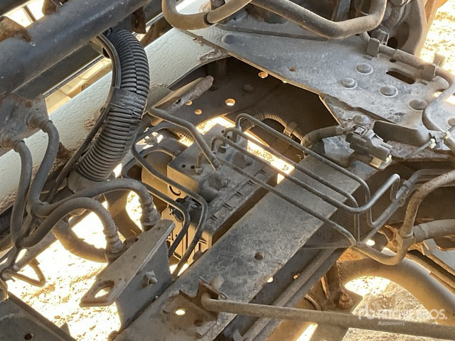 2015 Isuzu LK66YWA 4x2 Cab and Chassis - Camión chasis: foto 4 2015 Isuzu LK66YWA 4x2 Cab and Chassis - Camión chasis: foto 4