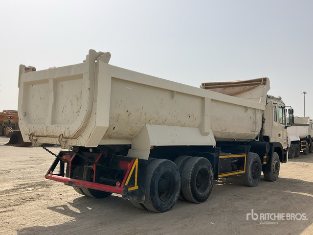 2015 JAC HFC3314KR1 8x4 Twin-Steer Tri/A Dump Truck - Camión volquete: foto 3 2015 JAC HFC3314KR1 8x4 Twin-Steer Tri/A Dump Truck - Camión volquete: foto 3