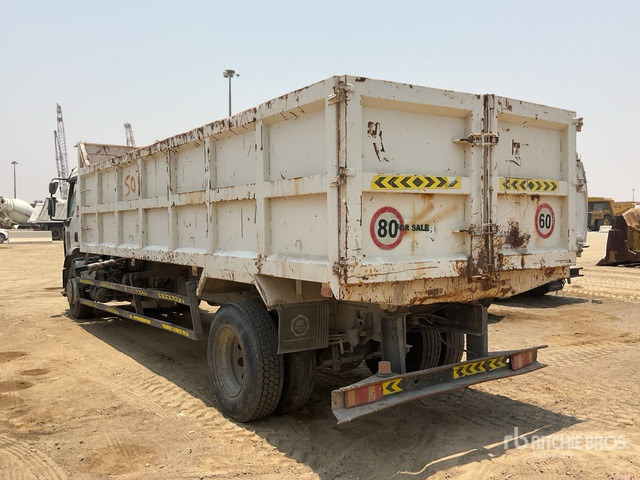2016 Renault D18 4x2 (Inoperable) S/A Dump Truck - Camión volquete: foto 4 2016 Renault D18 4x2 (Inoperable) S/A Dump Truck - Camión volquete: foto 4