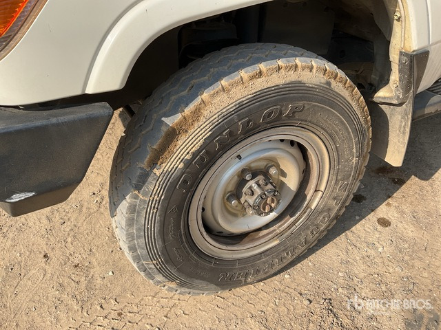 2016 Toyota Land Cruiser 76R 4x4 SUV - SUV/ Todoterreno: foto 4 2016 Toyota Land Cruiser 76R 4x4 SUV - SUV/ Todoterreno: foto 4