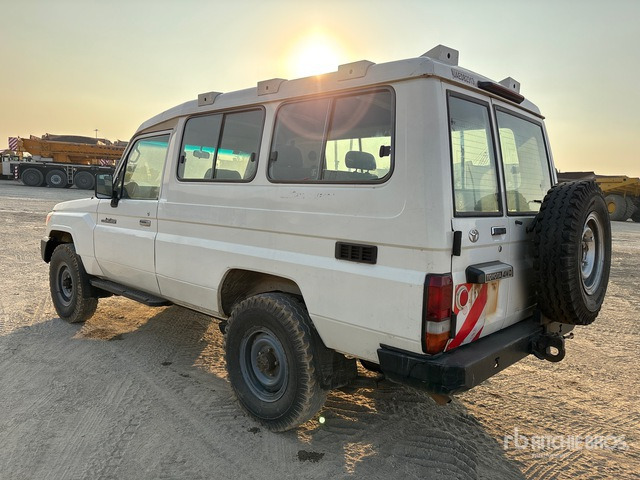 2018 Toyota Land Cruiser 78R 4x4 SUV - SUV/ Todoterreno: foto 3 2018 Toyota Land Cruiser 78R 4x4 SUV - SUV/ Todoterreno: foto 3