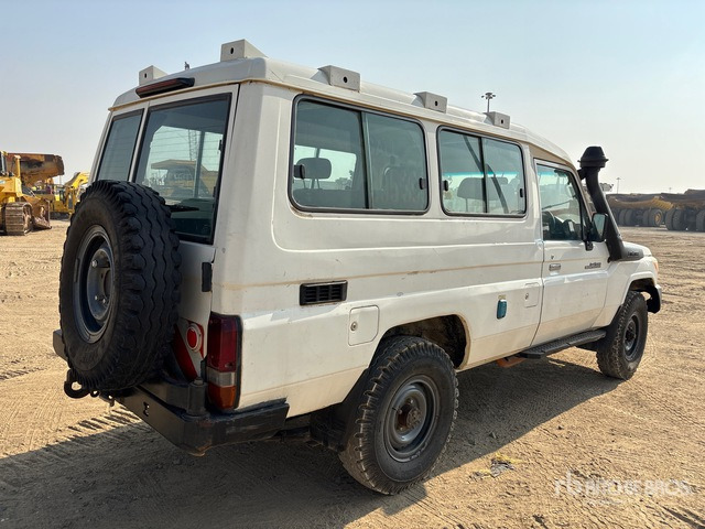 2018 Toyota Land Cruiser 78R 4x4 SUV - SUV/ Todoterreno: foto 3 2018 Toyota Land Cruiser 78R 4x4 SUV - SUV/ Todoterreno: foto 3