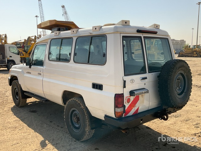 2018 Toyota Land Cruiser 78R 4x4 SUV - SUV/ Todoterreno: foto 3 2018 Toyota Land Cruiser 78R 4x4 SUV - SUV/ Todoterreno: foto 3