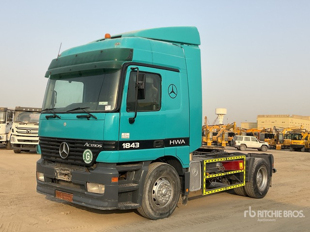 2001 Mercedes-Benz Actros 1843 4x2 S/A Sleeper Truck Tractor - Cabeza tractora: foto 2 2001 Mercedes-Benz Actros 1843 4x2 S/A Sleeper Truck Tractor - Cabeza tractora: foto 2