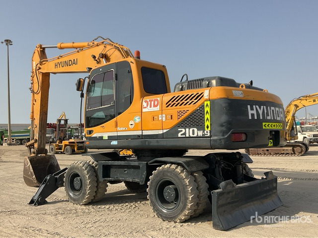 Hyundai Robex 210W-9S - Excavadora de ruedas: foto 4 Hyundai Robex 210W-9S - Excavadora de ruedas: foto 4