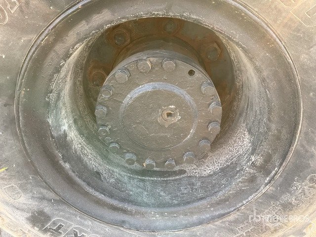 Nissan 022VF05H70U Forklift - Carretilla elevadora diésel: foto 5 Nissan 022VF05H70U Forklift - Carretilla elevadora diésel: foto 5