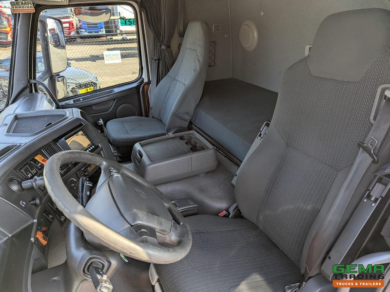 Volvo FM410 6x2/4 Globetrotter Euro5 - ADR - PTO - Hydrauliek - Alcoa's - Camera - Cabeza tractora: foto 5 Volvo FM410 6x2/4 Globetrotter Euro5 - ADR - PTO - Hydrauliek - Alcoa's - Camera - Cabeza tractora: foto 5