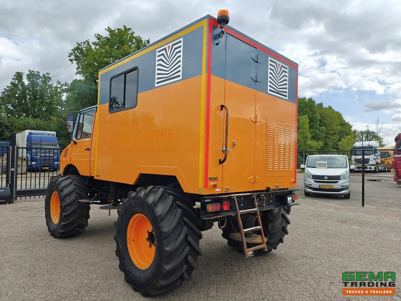 Mercedes-Benz Unimog 1300L 4x4 Handgeschakeld - GeslotenBak - PTO - Hydr. steunpoten - Webasto - SondeerWagen - Camión: foto 3 Mercedes-Benz Unimog 1300L 4x4 Handgeschakeld - GeslotenBak - PTO - Hydr. steunpoten - Webasto - SondeerWagen - Camión: foto 3
