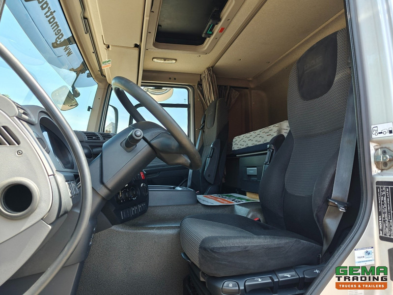 Camión lona DAF CF 400 FAN 6x2/4 SpaceCab Euro6A - Schuifzeilenbak 7.7m + Laadklep 2000kg - HH Vloer - AanhangerKoppeling: foto 13