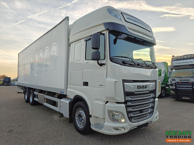 DAF XF 450 FAS 6x2 Superspacecab Euro6 - Koel-VriesBak 9.5m + Carrier Supra 1250Mt + Laadklep 2500kg - 331.000km Origineel! - Camión frigorífico: foto 3 DAF XF 450 FAS 6x2 Superspacecab Euro6 - Koel-VriesBak 9.5m + Carrier Supra 1250Mt + Laadklep 2500kg - 331.000km Origineel! - Camión frigorífico: foto 3
