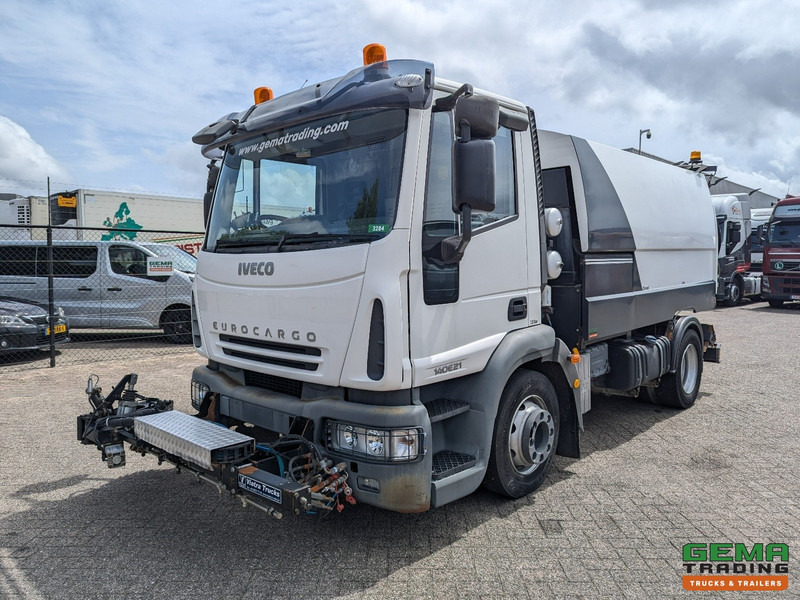 Iveco 140E21 4x2 Dagcab Euro3 - Schmidt SK500R - Hydrostaat - Barredora vial: foto 1 Iveco 140E21 4x2 Dagcab Euro3 - Schmidt SK500R - Hydrostaat - Barredora vial: foto 1