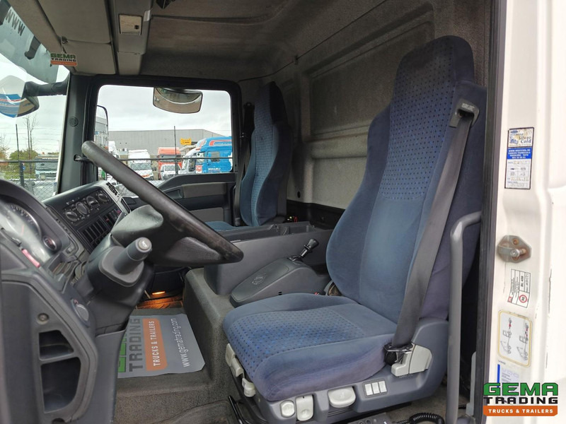 Arrendamiento de MAN TGL 12.180 4x2 Dagcabine Euro4 - Koel-Vriesbak 5.5m - Carrier Supra 850Mt - Laadklep 1500KG - 02/2026 APK MAN TGL 12.180 4x2 Dagcabine Euro4 - Koel-Vriesbak 5.5m - Carrier Supra 850Mt - Laadklep 1500KG - 02/2026 APK: foto 6 Arrendamiento de MAN TGL 12.180 4x2 Dagcabine Euro4 - Koel-Vriesbak 5.5m - Carrier Supra 850Mt - Laadklep 1500KG - 02/2026 APK MAN TGL 12.180 4x2 Dagcabine Euro4 - Koel-Vriesbak 5.5m - Carrier Supra 850Mt - Laadklep 1500KG - 02/2026 APK: foto 6