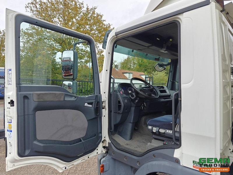 Arrendamiento de MAN TGL 12.180 4x2 Dagcabine Euro4 - Koel-Vriesbak 5.5m - Carrier Supra 850Mt - Laadklep 1500KG - 02/2026 APK MAN TGL 12.180 4x2 Dagcabine Euro4 - Koel-Vriesbak 5.5m - Carrier Supra 850Mt - Laadklep 1500KG - 02/2026 APK: foto 13 Arrendamiento de MAN TGL 12.180 4x2 Dagcabine Euro4 - Koel-Vriesbak 5.5m - Carrier Supra 850Mt - Laadklep 1500KG - 02/2026 APK MAN TGL 12.180 4x2 Dagcabine Euro4 - Koel-Vriesbak 5.5m - Carrier Supra 850Mt - Laadklep 1500KG - 02/2026 APK: foto 13