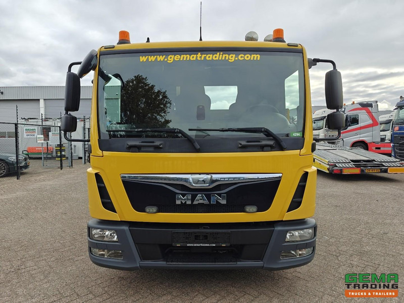 Grua de remolque autos MAN TGL 12.250 4x2 Dagcabine (3 pl) Euro6B - Jige Simplex 5T + Lier 3.5T + Bril 3000kg - 06/2026 APK: foto 8 Grua de remolque autos MAN TGL 12.250 4x2 Dagcabine (3 pl) Euro6B - Jige Simplex 5T + Lier 3.5T + Bril 3000kg - 06/2026 APK: foto 8